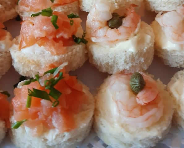 CANAPÉS ESPECIALES